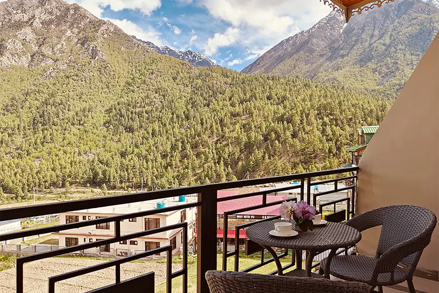 balcony-of-executive-room-with-baspa-river-view